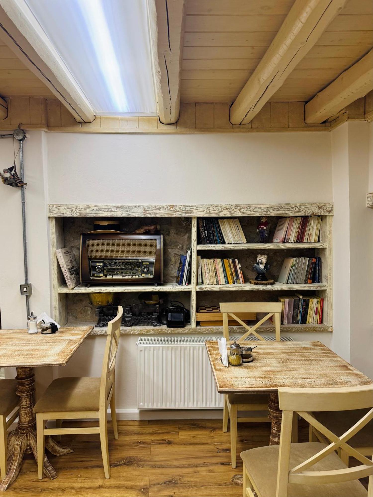 Alexandros Guesthouse 아라초바 외부 사진